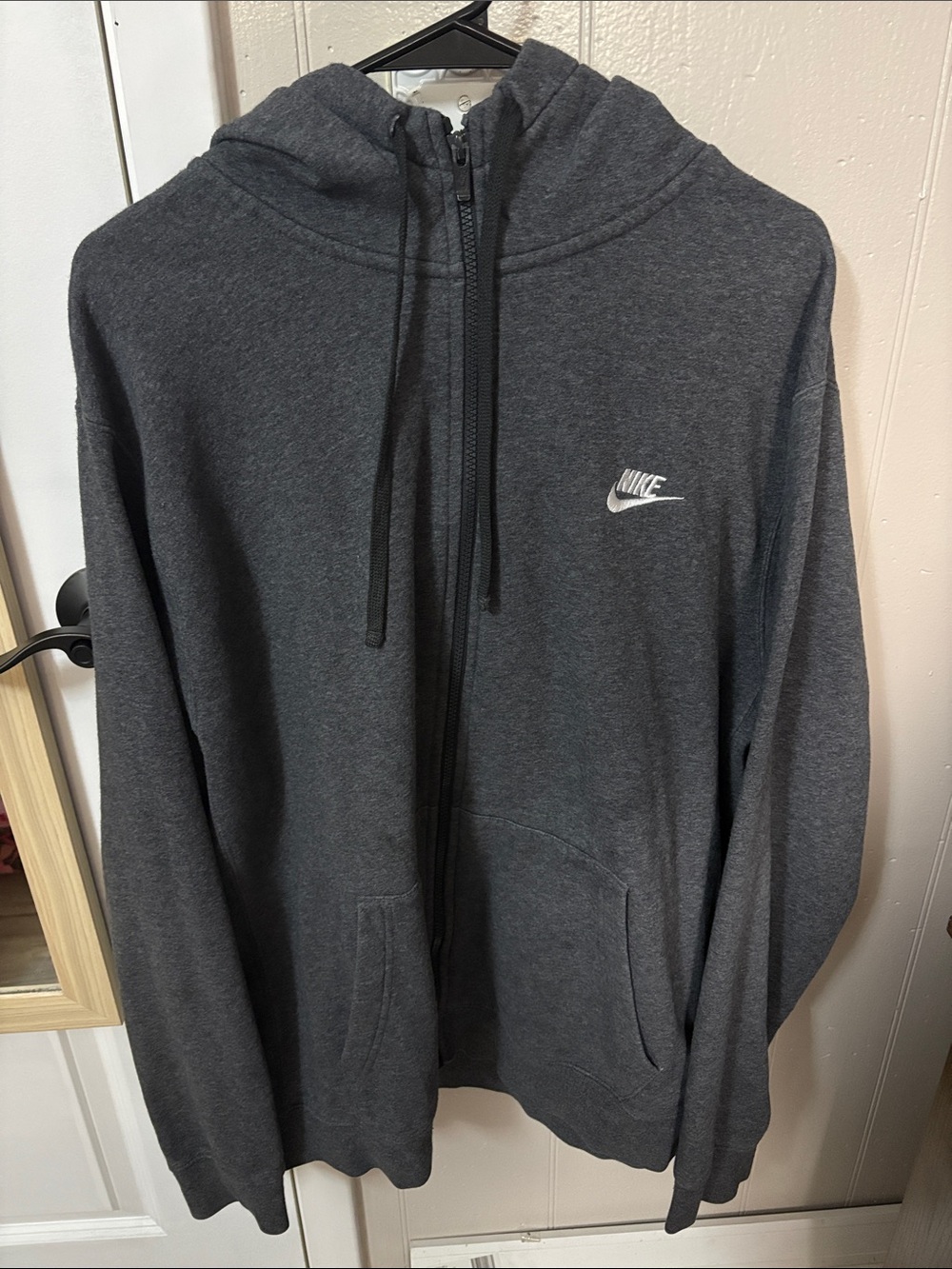 Nike Men’s Charcoal Gray Full-Zip Hoodie Sweatshirt